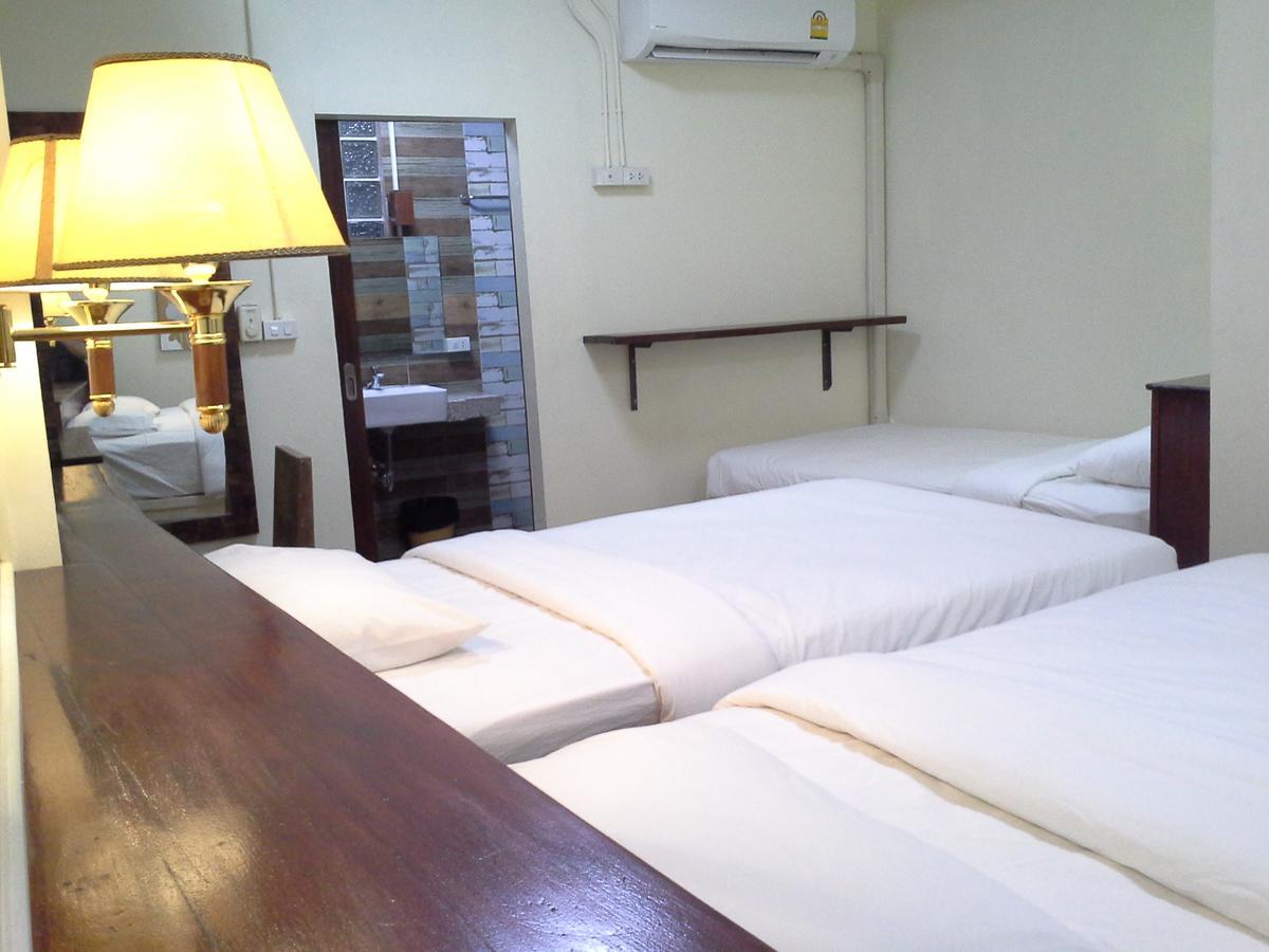 Bc Guesthouse Banglamphu Бангкок Экстерьер фото