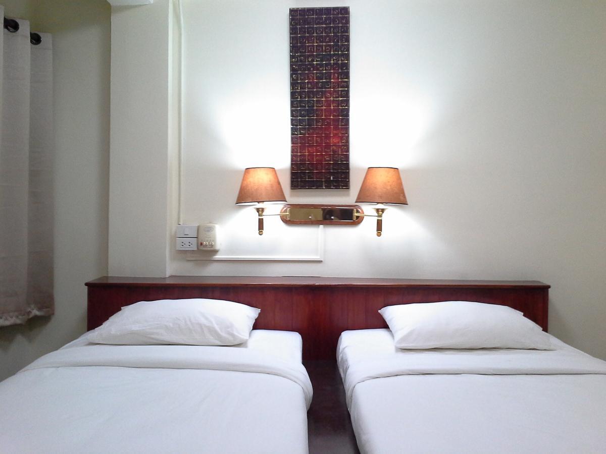 Bc Guesthouse Banglamphu Бангкок Экстерьер фото